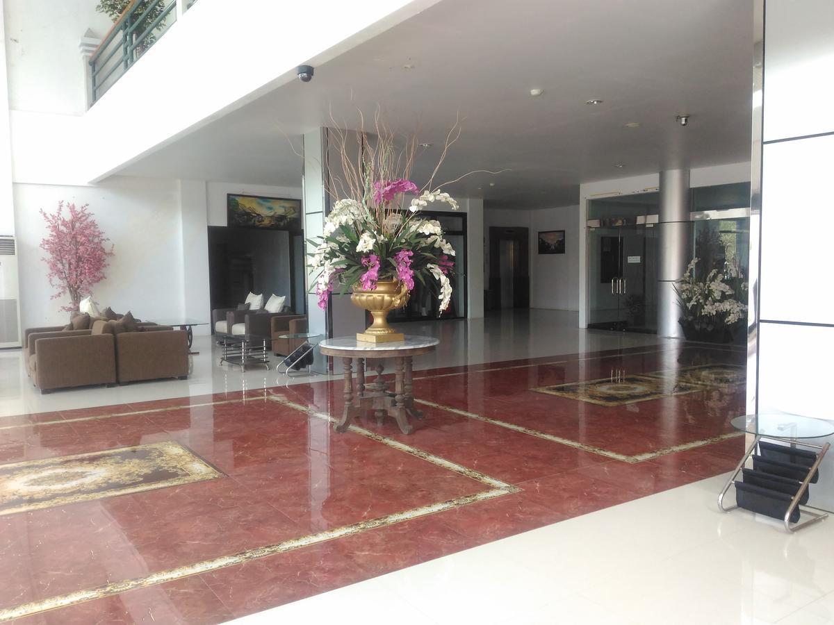 Grand Royal Taliwang Hotel 外观 照片