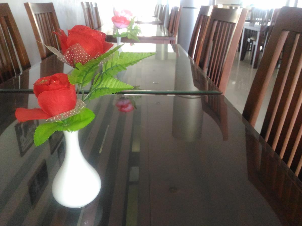 Grand Royal Taliwang Hotel 外观 照片