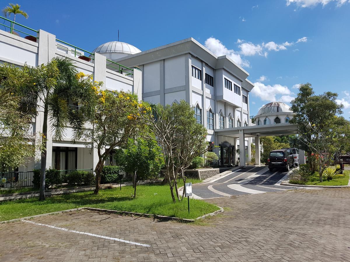 Grand Royal Taliwang Hotel 外观 照片